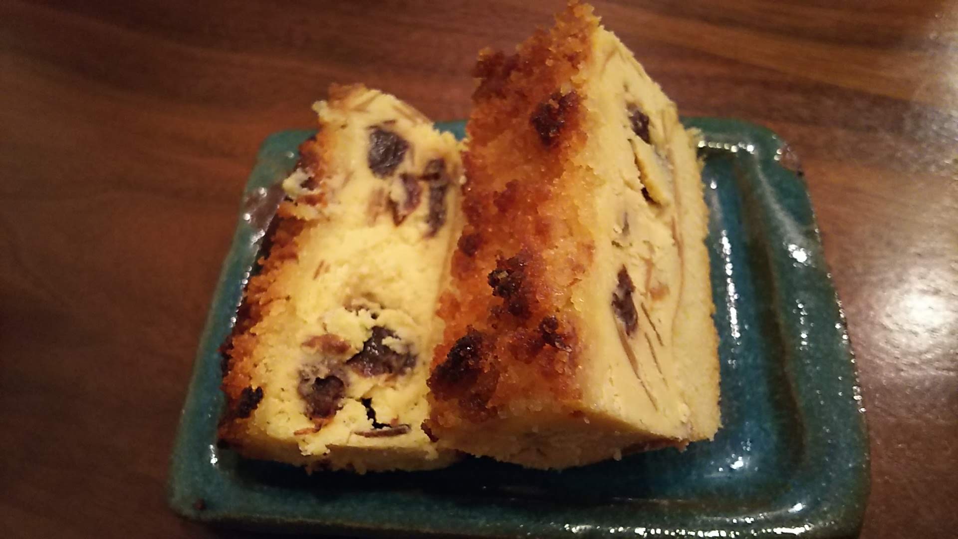 スライスしたプレミアムチーズケーキ
